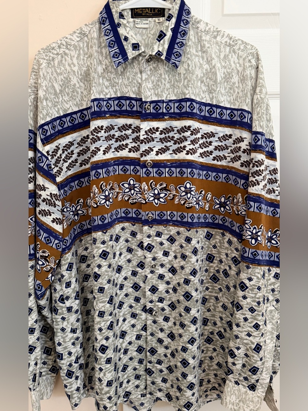 Vintage Metallic by P.E.K. Multicolor Men’s XL Long Sleeve Button Up Shirt